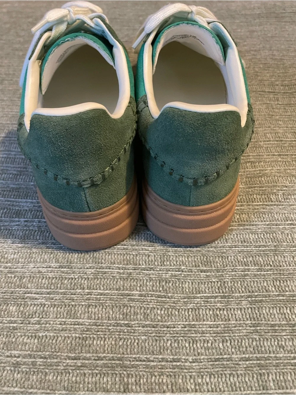 Steve Madden retro lover’s